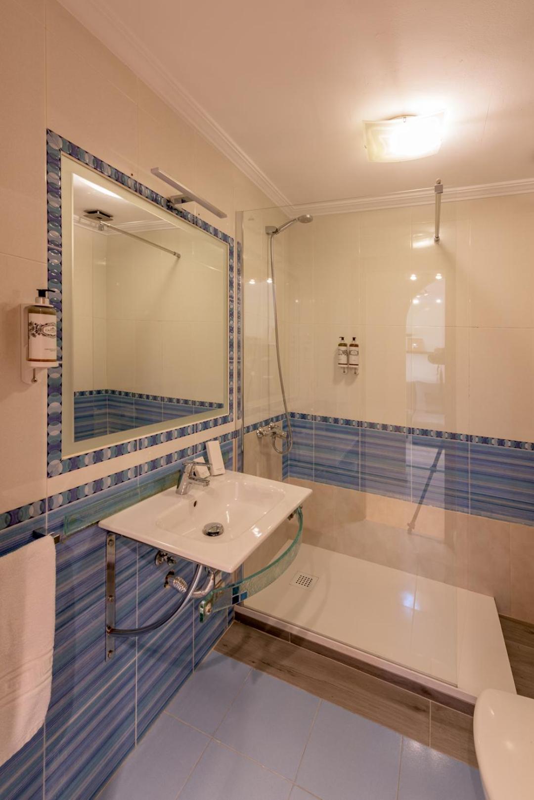 Apartamento Centrico Sibarys- 2 Dormitorios Nerja Dış mekan fotoğraf
